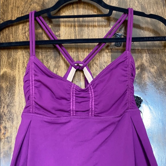 Lululemon Purple Yoga Top with Bra Size 6 - Picture 2 of 7